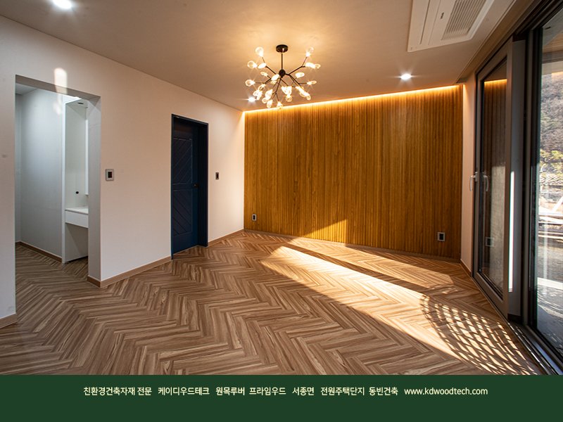 벨라루체힐 침실인테리어 계단인테리어에 오동나무 원목루버…