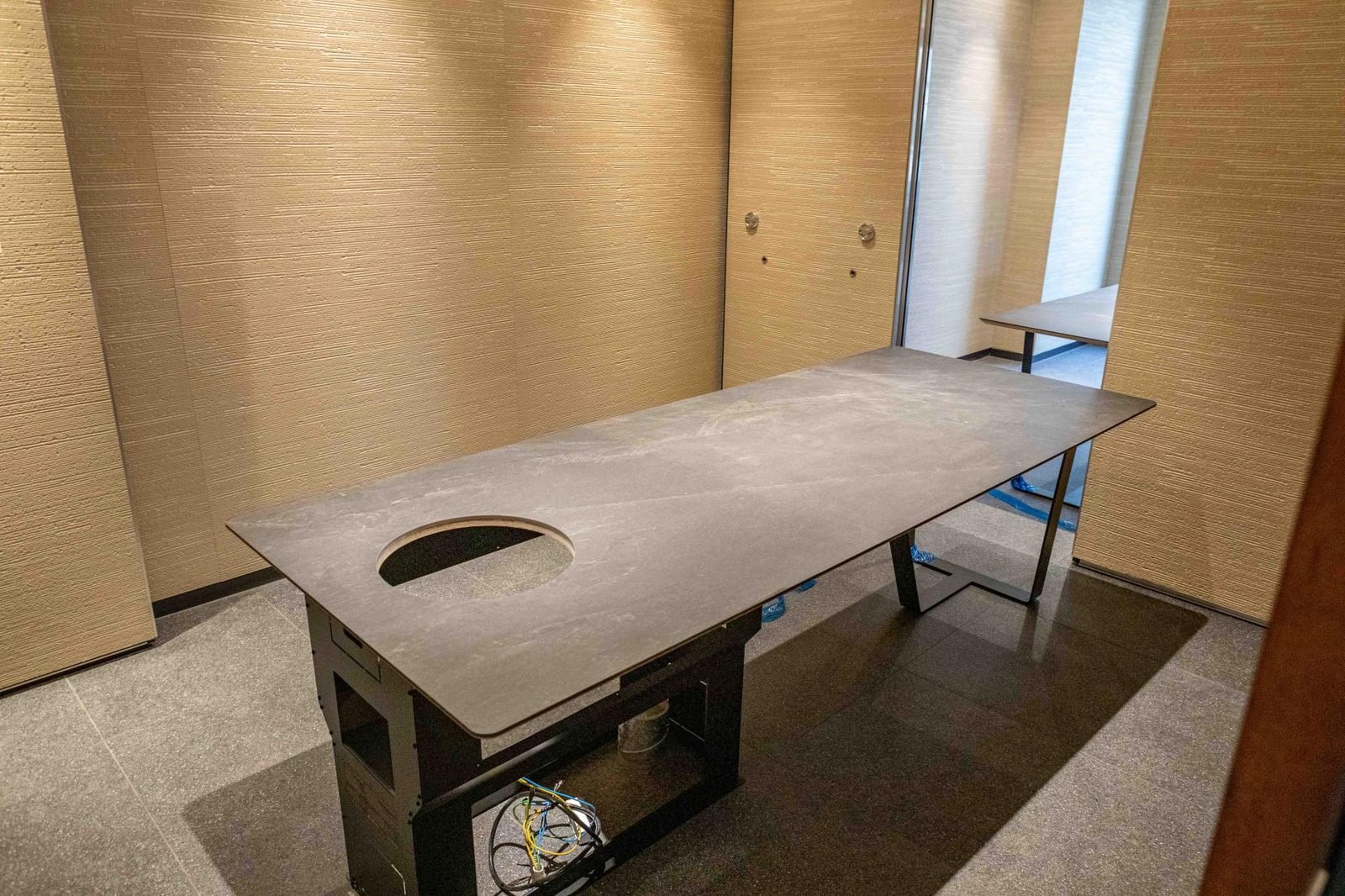 화로 매립형 포셀린 식탁 맞춤제작