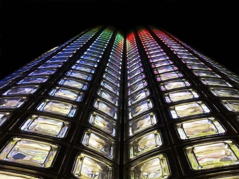 WELCOME GLASS BLOCK ON AIR